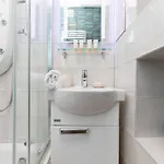 Mokotow Reytan By Renters *