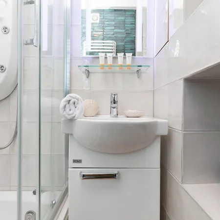 Mokotow Reytan By Renters *